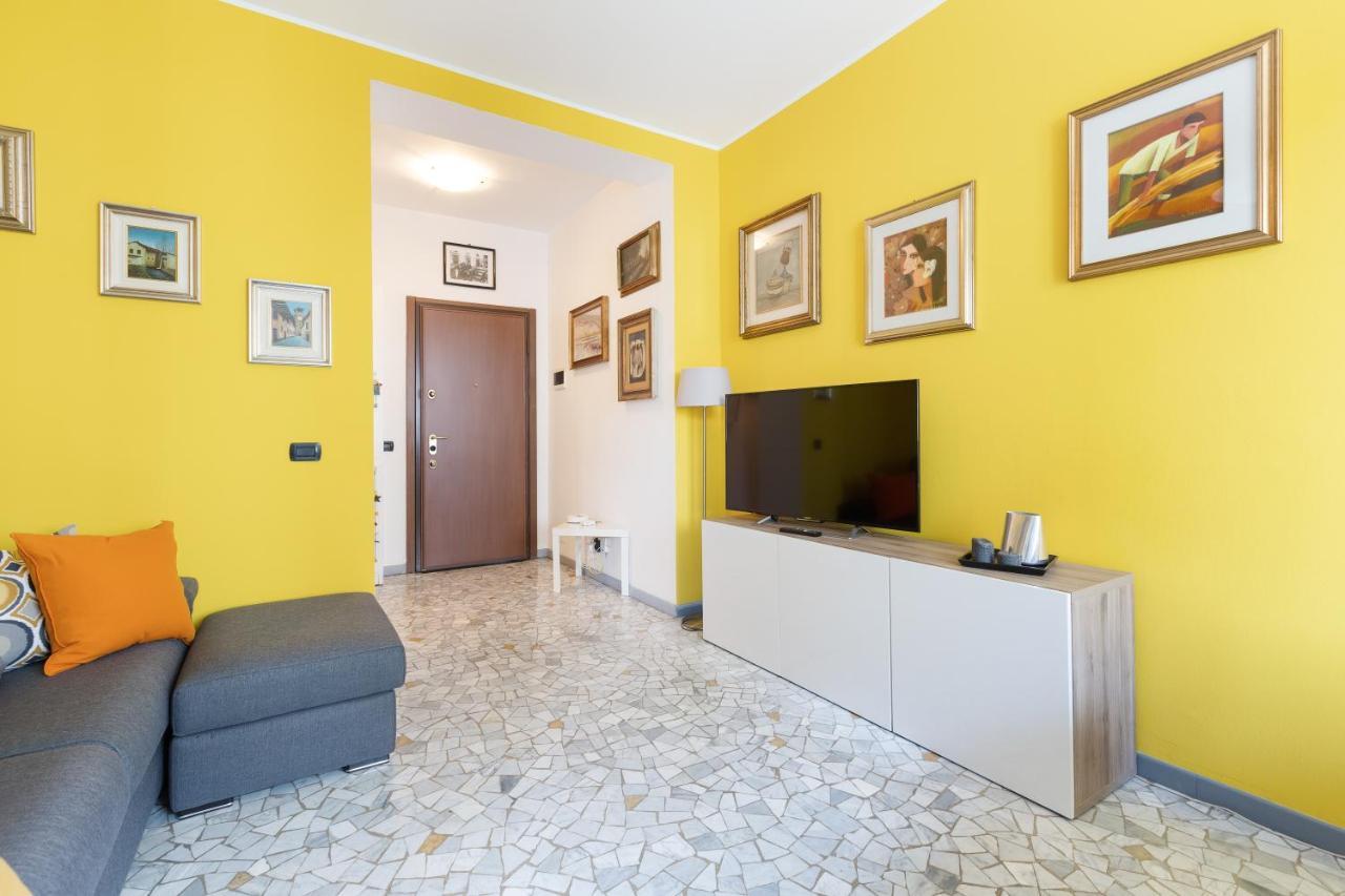 Apartment With Balcony - 50 M Far From M1 Pasteur Milano Eksteriør billede